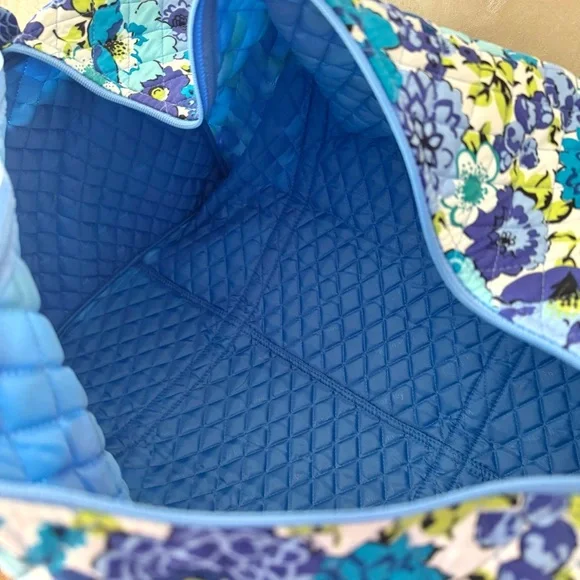 Vera Bradley Large Duffel Bag in Blueberry Blooms - Picture 5 of 7